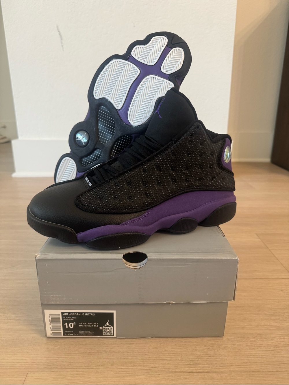 Jordan Retro 13 Basketball Shoes - Black/Purple